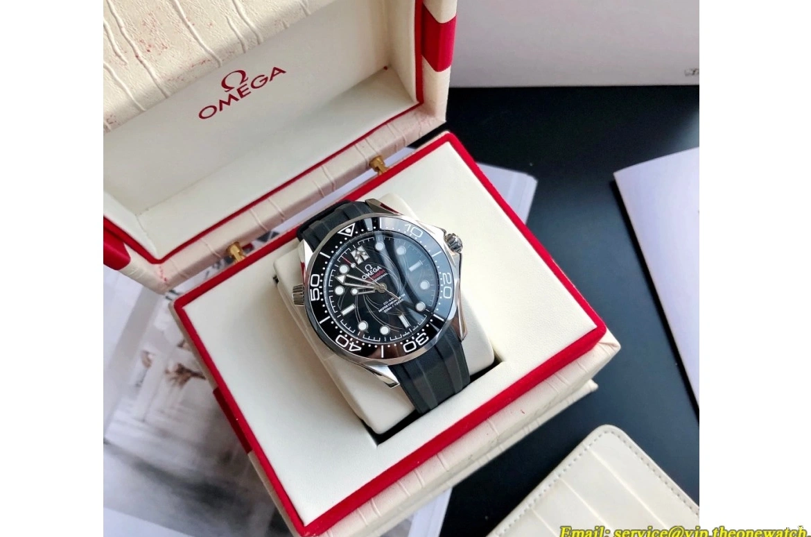 GDF 42mm RU Seamaster MY8215 300m Dial Black SS 0423